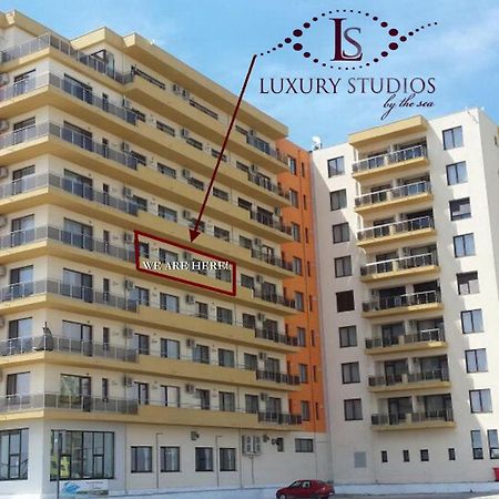 Summerland Luxury Studios By The Sea Mamaia Exterior photo